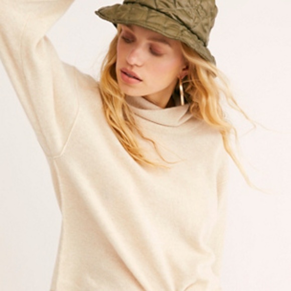 Free People Sweaters - MUST GO free people cashmere pullover